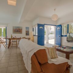 Отель Villa Saint Nikolas Кипр, Протарас - отзывы, цены и фото номеров - забронировать отель Villa Saint Nikolas онлайн комната для гостей фото 2