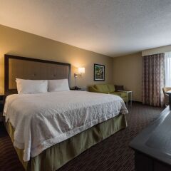 Отель Hampton Inn Meridian комната для гостей фото 5