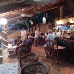 Отель Catalina Beach Resort гостиничный бар