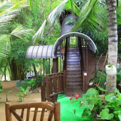 Отель River Face Inn балкон