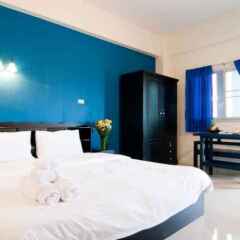 Отель Ploen Pattaya Residence Паттайя сейф в номере
