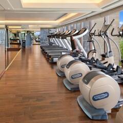 The Leela Ambience Convention Hotel, Delhi фитнесс-зал фото 4