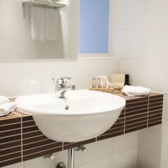 Отель Progress Hotel Бельгия, Брюссель - 2 отзыва об отеле, цены и фото номеров - забронировать отель Progress Hotel онлайн ванная
