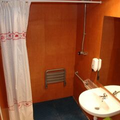 Отель Safestay Barcelona Sea ванная