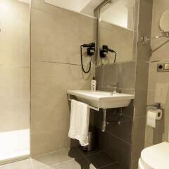 Отель Apartamentos Turisticos LLanes ванная фото 2