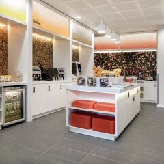 Отель Hampton by Hilton London Docklands развлечения