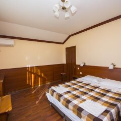Гостиница Semeiny Guest House в Анапе отзывы, цены и фото номеров - забронировать гостиницу Semeiny Guest House онлайн Анапа комната для гостей