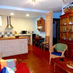 Отель House With 8 Bedrooms in Cenicientos, With Wonderful Mountain View and Furnished Terrace Эль-Баррако в номере