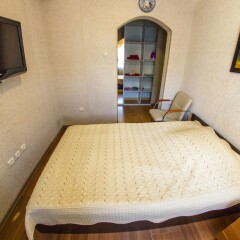 Гостиница Yubileinaya Hotel - hostel в Уссурийске 1 отзыв об отеле, цены и фото номеров - забронировать гостиницу Yubileinaya Hotel - hostel онлайн Уссурийск комната для гостей фото 3
