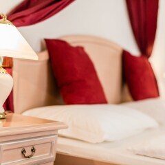 Grand Hotel Bellevue Меран сейф в номере
