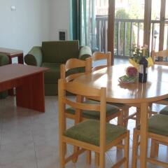 Апартаменты Tsb Sun Coast Apartments Свети Влас комната для гостей фото 2