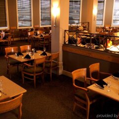 Отель Executive Royal Hotel Calgary Канада, Калгари - отзывы, цены и фото номеров - забронировать отель Executive Royal Hotel Calgary онлайн питание