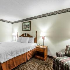 Отель Clarion Inn Chattanooga США, Чаттануга - отзывы, цены и фото номеров - забронировать отель Clarion Inn Chattanooga онлайн комната для гостей фото 2