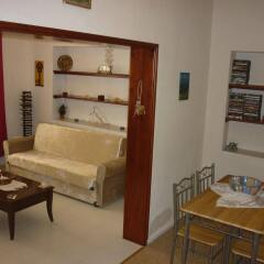Отель Myndos Guesthouse комната для гостей