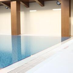 Отель Hyatt Place Dubai Baniyas Square бассейн