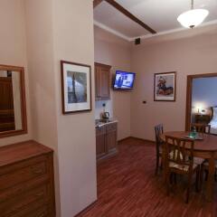 Отель EuroResidence Apartament Home комната для гостей фото 2
