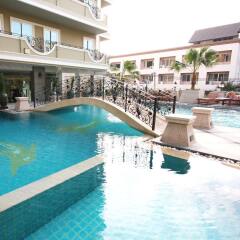 Отель LK Royal Suite Pattaya Таиланд, Паттайя - 1 отзыв об отеле, цены и фото номеров - забронировать отель LK Royal Suite Pattaya онлайн бассейн