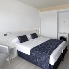 Java Hotel комната для гостей