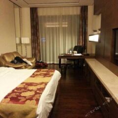 Yiside Poly Zhonghui Plaza Hotel комната для гостей фото 2