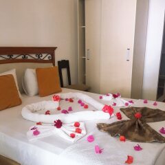Отель Mimosa Pension Каш сейф в номере