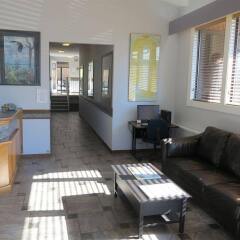 Отель Lake City Inn and Suites Канада, Бурнаби - отзывы, цены и фото номеров - забронировать отель Lake City Inn and Suites онлайн комната для гостей
