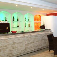 Hotel Residence La Baia Кастельсардо гостиничный бар