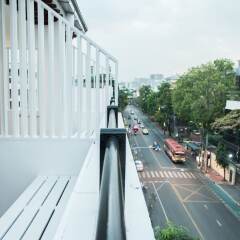 Отель Khaosan Art Hotel Таиланд, Бангкок - 1 отзыв об отеле, цены и фото номеров - забронировать отель Khaosan Art Hotel онлайн балкон