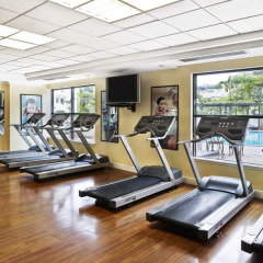 Отель Hilton Hanoi Opera фитнесс-зал фото 4