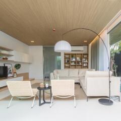 Отель Veranda Residence Pattaya by Lux На Чом Тхиан бассейн