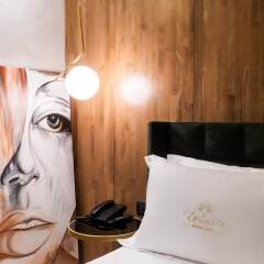 Отель La Suite Boutique Hotel Албания, Тирана - отзывы, цены и фото номеров - забронировать отель La Suite Boutique Hotel онлайн комната для гостей фото 5