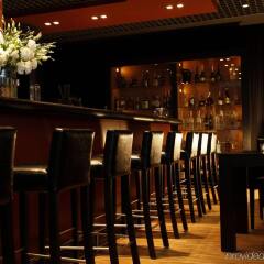 Отель City Park Hotel & Residence Польша, Познань - отзывы, цены и фото номеров - забронировать отель City Park Hotel & Residence онлайн гостиничный бар
