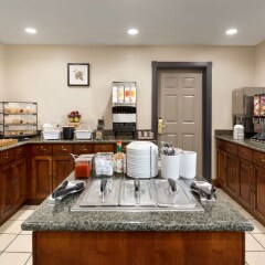 Отель Country Inn & Suites - Appleton North питание фото 3