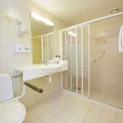 Отель Scandic City Fredrikstad Фредрикстад ванная