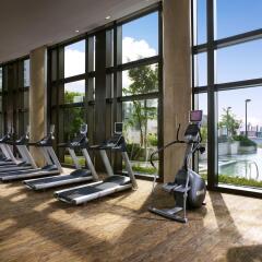 Отель Harbour Grand Hong Kong фитнесс-зал