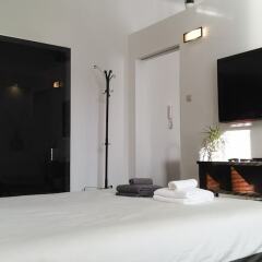 Отель Amber Apartments Palac Kultury Польша, Варшава - отзывы, цены и фото номеров - забронировать отель Amber Apartments Palac Kultury онлайн сейф в номере