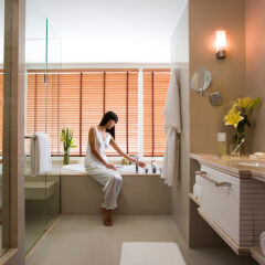 Отель Courtyard By Marriott Бангкок спа фото 2