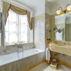 Отель Rocco Forte Villa Igiea Италия, Палермо - 1 отзыв об отеле, цены и фото номеров - забронировать отель Rocco Forte Villa Igiea онлайн ванная