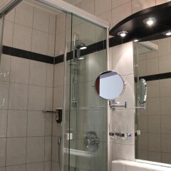 Отель Villa Waldperlach Германия, Мюнхен - отзывы, цены и фото номеров - забронировать отель Villa Waldperlach онлайн ванная фото 2