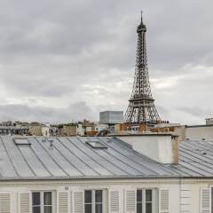 Апартаменты Rue Cler - Eiffel Tower View Apartment балкон