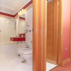 Отель Soho Boutique Jerez & Spa Испания, Херес-де-ла-Фронтера - отзывы, цены и фото номеров - забронировать отель Soho Boutique Jerez & Spa онлайн ванная фото 2