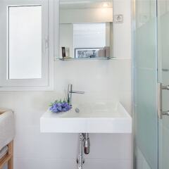 Апартаменты Habitat Apartments Attic Terrace Барселона ванная