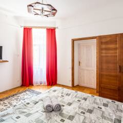 Апартаменты Nice apartment at the center Львов комната для гостей фото 4