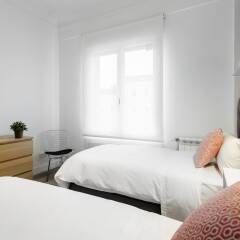 Апартаменты Jose Abascal Apartment by FlatSweetHome комната для гостей фото 5