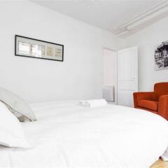 Отель Private Apartment - Luxembourg Франция, Париж - отзывы, цены и фото номеров - забронировать отель Private Apartment - Luxembourg онлайн комната для гостей фото 4