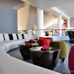 Отель Tahiti Ia Ora Beach Resort Managed By Sofitel Пунаауиа гостиничный бар