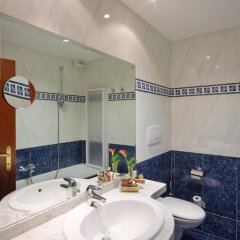 Hotel Centro Benessere Gardel Кьюзафорте ванная фото 2