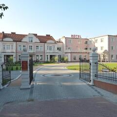 Hotel Arkadia Royal парковка