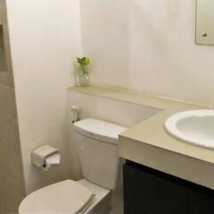 Отель Chaofa West Suites ванная