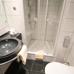 TIPTOP Hotel National Düsseldorf ванная