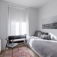Отель Puerta Toledo Apartment by FlatSweethome Испания, Мадрид - отзывы, цены и фото номеров - забронировать отель Puerta Toledo Apartment by FlatSweethome онлайн комната для гостей фото 3